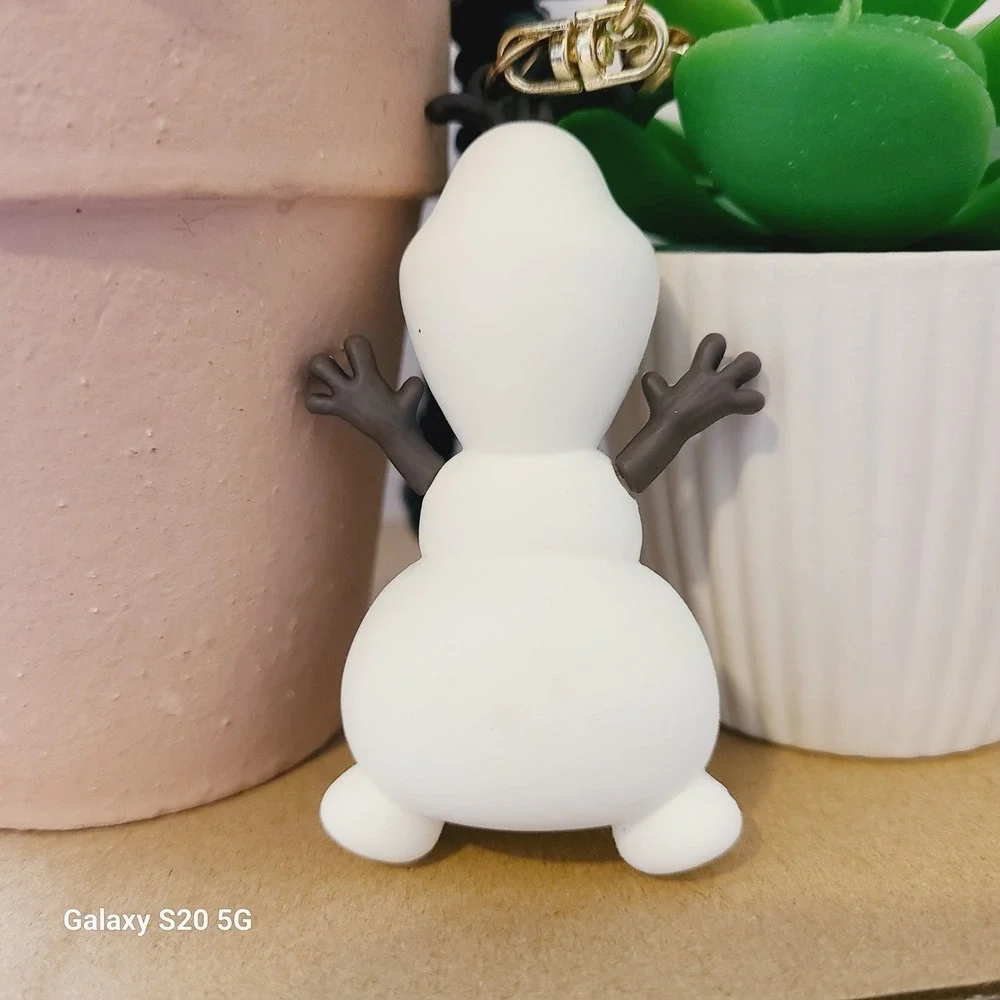 Disney Frozen Olaf Snowman 3D Rubber Keychain Gold Tone‎ Bag Charm Accessory